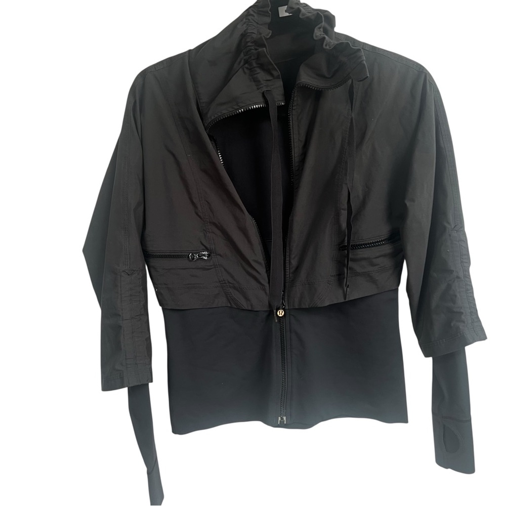 Ultra Rare 🦄 Lululemon Seek the Peak black Jacket 4
